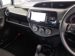 ヴィッツ F セーフティエディ3