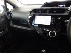 アクア S スタイルブラック