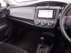 カローラアクシオ 1.5X
