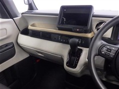 N-BOX ベースグレード