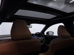 クラウン スポーツ Z