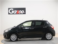 ヴィッツHEV Fアミー