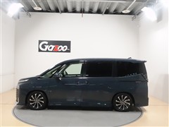 ヴォクシーHEV S-Z