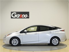 プリウス S セーフティプラス