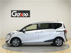 シエンタHEV ファンベース Gクエロ