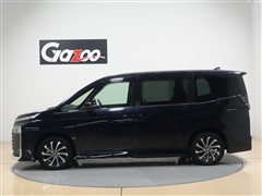 ヴォクシーHEV S-Z