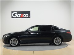 クラウン S FOURエレガンスS2