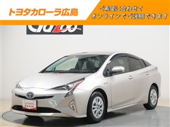 プリウス Sセーフティプラス