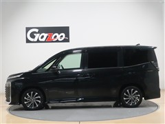 ヴォクシーHEV S-Z