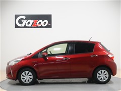 ヴィッツHEV Fアミー