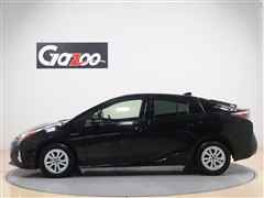 プリウス Sセーフティプラス