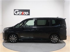 ヴォクシーHEV S-Z