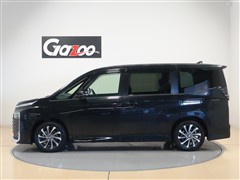 ヴォクシーHEV S-Z