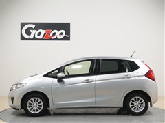 フィット 13G Fパッケージ