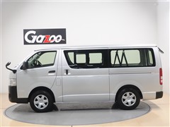 ハイエースバン デラックス 4WD