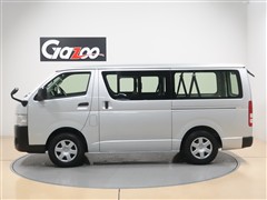 ハイエースバン デラックス 4WD