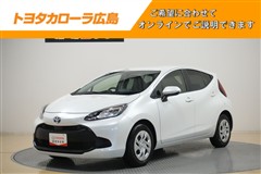 トヨタ アクア X
