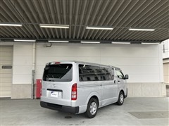 ハイエースバン デラックス
