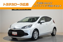 トヨタ アクア X