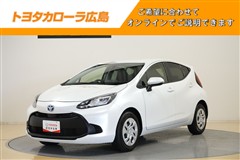 トヨタ アクア X