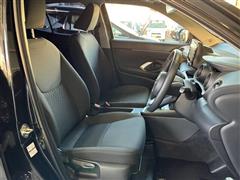 ヤリスクロス HV G