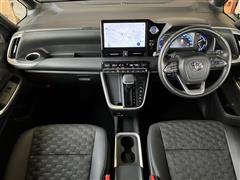 ヴォクシー HV S-Z