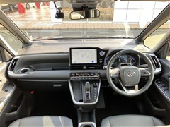 ノア ハイブリッド Z