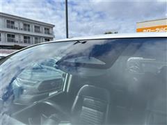 セレナ E-パワー ルキシオン