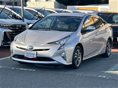 トヨタ プリウス S
