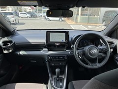 ヤリス  ハイブリッドG