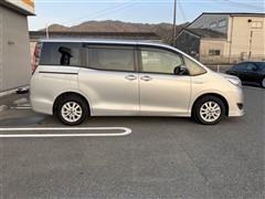 ノア ハイブリッド X