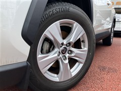 RAV4 ハイブリッドX