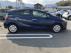 アクア Sスタイルブラック