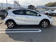 アクア クロスオーバー グラム