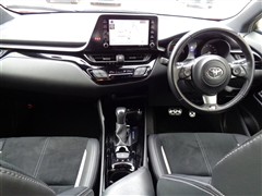 C-HR S GRスポーツ