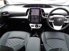 プリウスPHEV A
