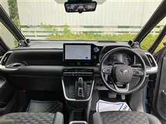 ヴォクシー ハイブリッド S-Z