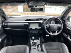 ハイラックス Z GR スポーツ