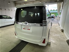 ヴォクシー ZS キラメキ3