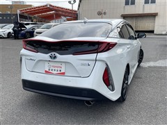 プリウスPHV A