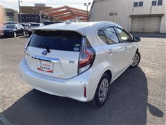 アクア S StyleBlack