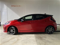 アクア GR スポーツ