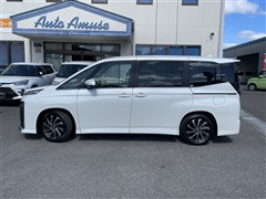 ヴォクシーHEV S-Z