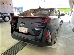 プリウスPHV A