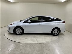 プリウス Sセーフティプラス2