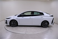 プリウスPHV S GRスポーツ