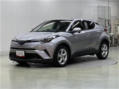 トヨタ　C-HR S