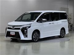 トヨタ　ヴォクシー ZS キラメキ3