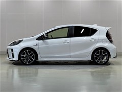 アクア G GRスポーツ 17インチ