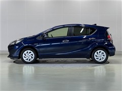 アクア S スタイルブラック